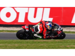 Toprak Razgatlıoğlu: "Bu Sene Podyum Gelecek Sene Şampiyonluk"