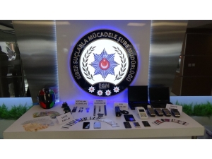 İstanbul’da Siber Dolandırıcılık Yapan 14 Şüpheli Yakalandı