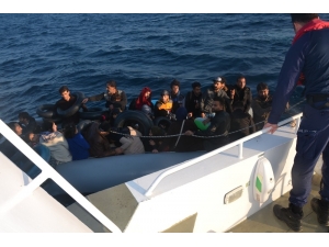 Bu Çocukların Canı Şambrellere Emanet