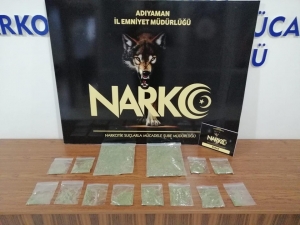 Traktör Römorkunda Esrar Ele Geçirildi