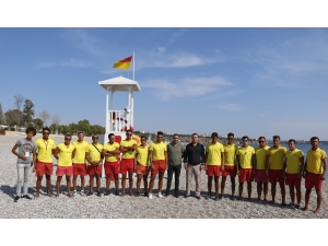 Dünyaca Ünlü Sahilde Cankurtaranlar ’369’ Kişiyi Kurtardı