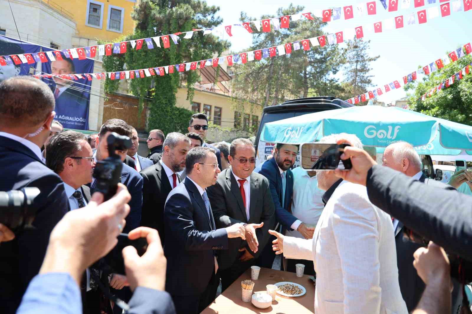bakan-gurlek-ten-mustafapasa-ya-dogalgaz-toki-ve-turizm-mujdesi
