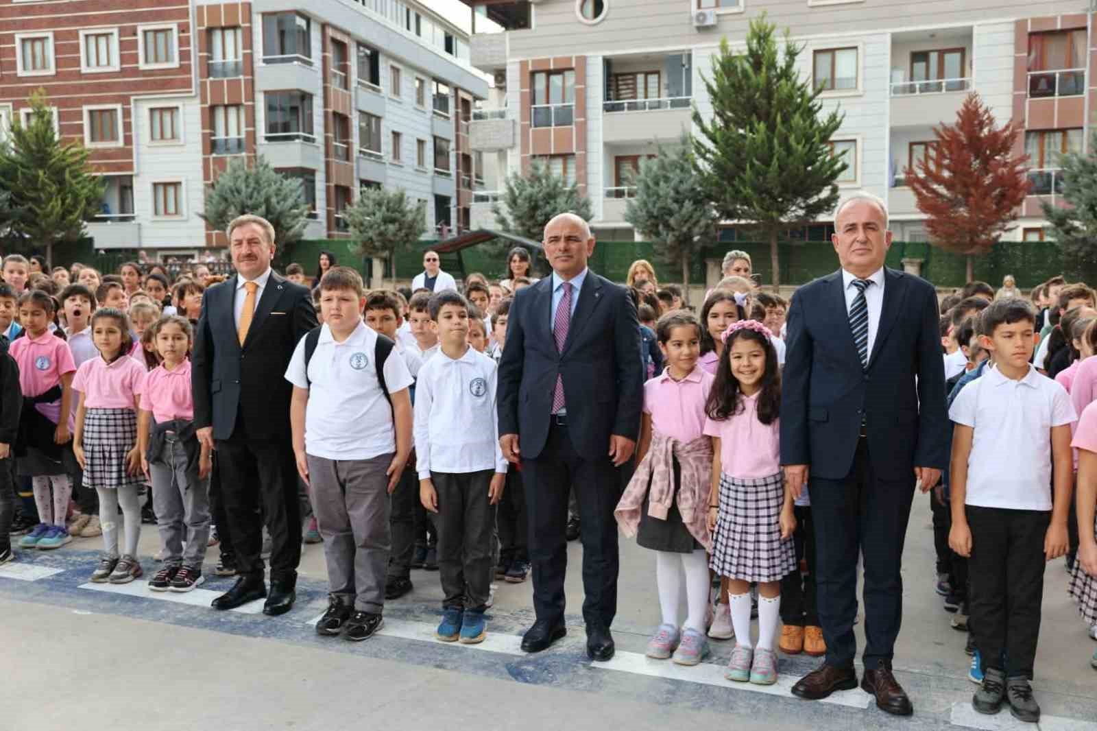 baskan-sogut-yenilenen-okul-kantinini-inceledi