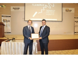 İş Adamlarına "Kurumsallaşma Ve Aile Anayasası" Anlatıldı