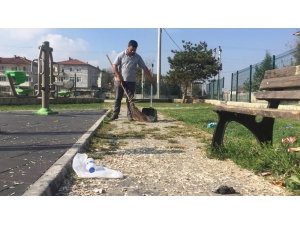 Parklar Çöplüğe Dönmesin