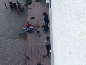 Uyuşturucu Kullanan Gencin İbretlik Görüntüsü