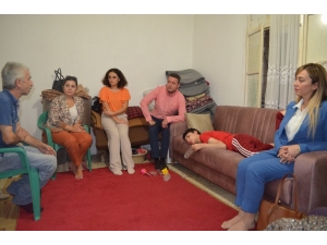 Darp Mağduru Engelli Genç Kıza Destek