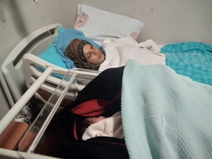 Askerin Hastaneye Yetiştirdiği Suriyeli Pınar Bebek Dünyaya Gözlerini Açtı