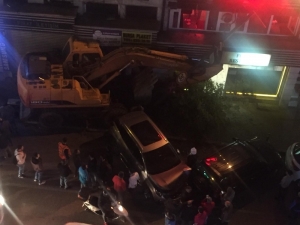 Bursa’da Freni Boşalan İş Makinesi Dehşet Saçtı