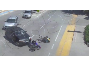 Motosiklet Kazaları Kameralara Yansıdı