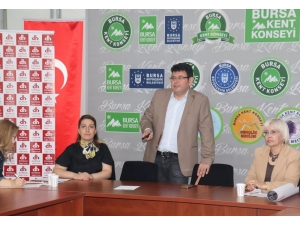 Kendi Kendine Meme Muayenesi Hayat Kurtarıyor