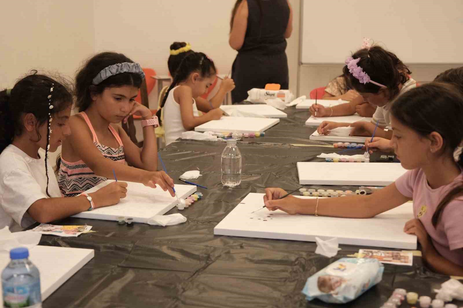 bodrum-belediyesinden-cocuklarin-gelisimine-sanat-destegi