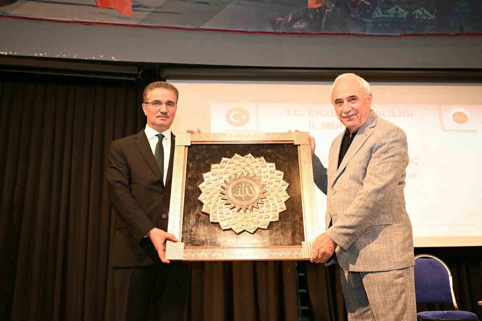 erzurum-da-peygamberimiz-ve-guzel-ahlak-konferansi