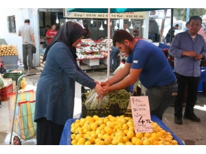 Pazarlarda Yazlık Meyve Ve Sebzeler Yerlerini Kışlıklara Bıraktı