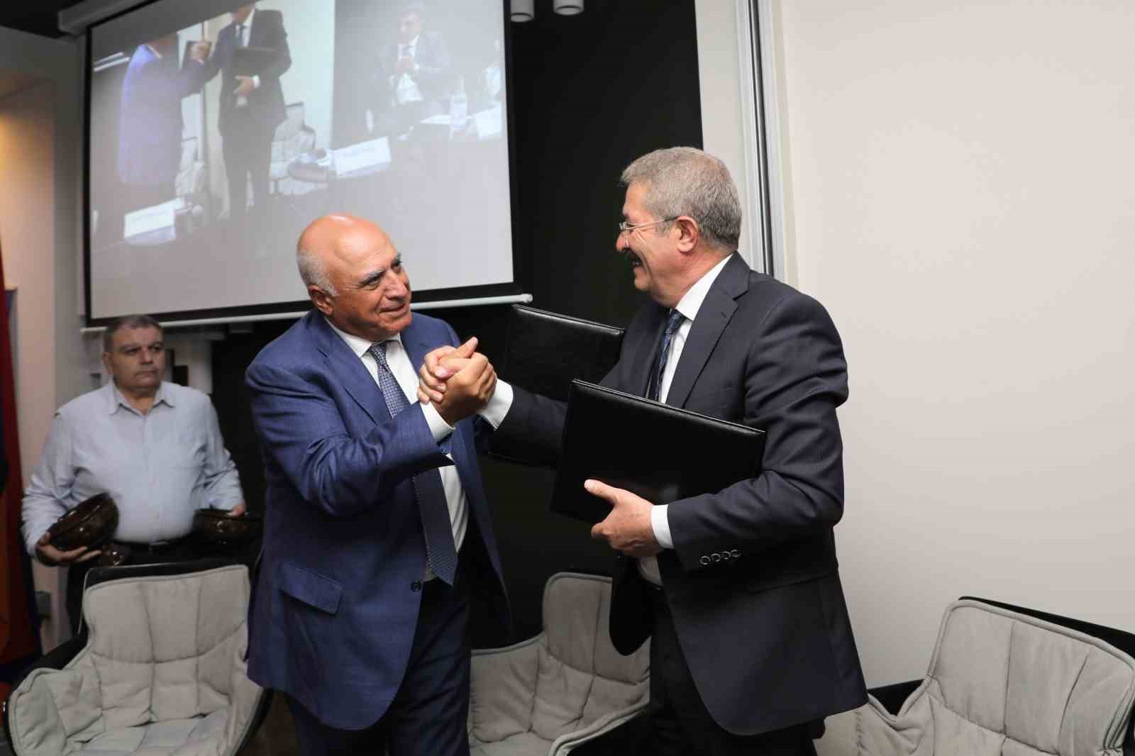 van-tso-ve-ermeni-is-dunyasindan-normallesme-sinir-kapilarinin-acilmasi-ve-ekonomik-is-birligi-mesaji