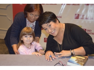 Kadın Buluşmaları’na İclal Aydın Katıldı