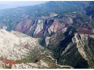 Yanan 72 Hektar Alan Havadan Görüntülendi