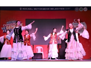 Gençlik Festivali Devam Ediyor