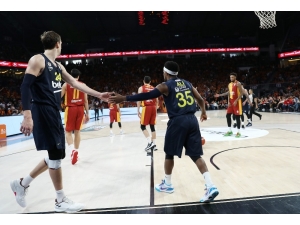 Ing Basketbol Süper Ligi: Galatasaray Doğa Sigorta: 83 - Fenerbahçe Beko: 64