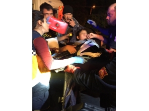 Üzerinden Atlamak İstediği Demir Korkuluklar, 10 Yaşındaki Çocuğun Vücuduna Saplandı