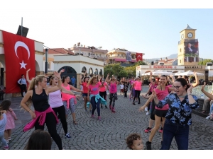 Marmaris’te Meme Kanseri Farkındalık Ayı Etkinlikleri