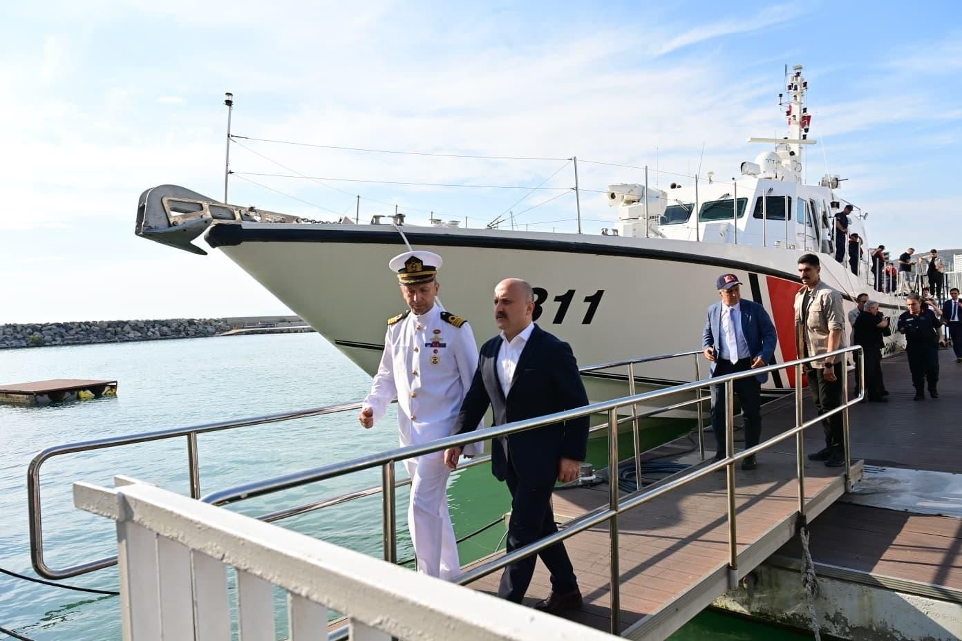 vali-varol-kusadasi-nda-deniz-guvenligi-faaliyetlerini-inceledi