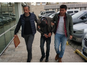 Para Sayan Şahsın Elinden Bin Lirayı Kapkaç Yöntemiyle Alıp Kaçtı