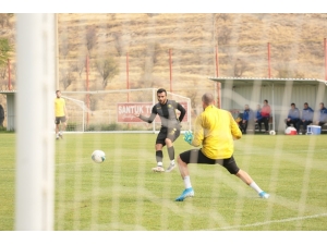 Yeni Malatyaspor Hazırlık Maçında U19 Takımını 4-0 Yendi