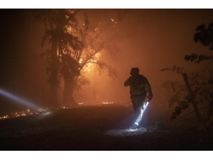 California’da Orman Yangınları Kontrol Altına Alınamıyor