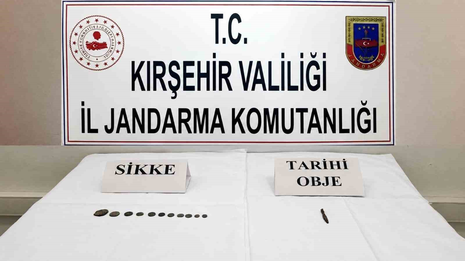 kirsehir-de-tarihi-eser-operasyonu-sikke-ve-objeler-ele-gecirildi