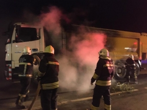 Fren Balatası Isınan Kamyon Yandı