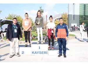 29 Ekim Cumhuriyet Kupası Bisiklet Turnuvası Nefes Kesti