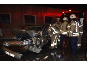 Beyoğlu’nda Halk Otobüsü İle Otomobil Çarpıştı: 1 Yaralı