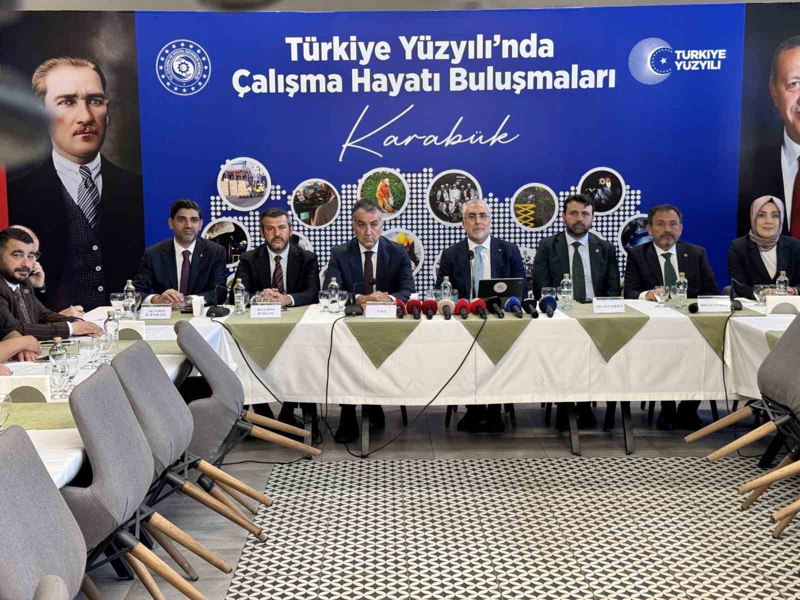 bakan-isikhan-is-dunyasina-mujdeyi-karabuk-ten-verdi-51-milyar-liralik-destek-aciklamasi