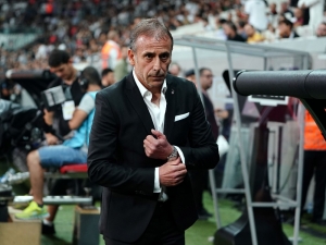 Abdullah Avcı’dan Futbolculara: "Antalyaspor Maçını Kazanamazsak Derbinin Anlamı Kalmaz"