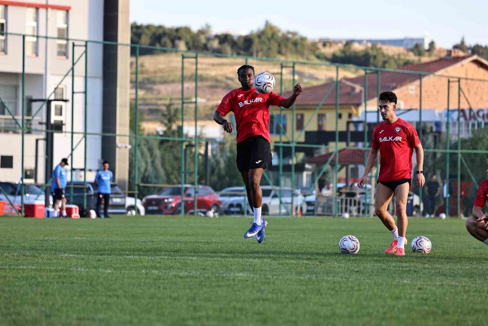 corum-fk-eyupspor-mesaisine-devam-etti