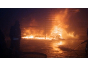 Sivas’ta Geri Dönüşüm Fabrikasında Korkutan Yangın