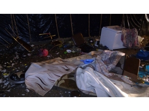 Kavga Ettiği Kardeşini İçeri Kilitleyip Evi Yakıp Kaçtı