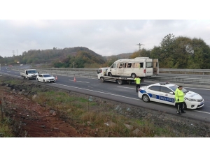 Madencileri Taşıyan İşçi Servisi Kaza Yaptı: 14 Yaralı