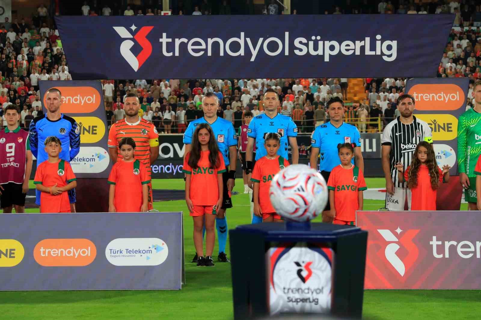 alanyaspor-besiktas-macinin-tartismali-pozisyonlari-icin-suc-duyurusu