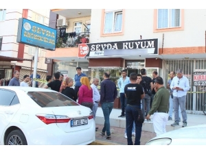 Antalya’da Çorapla Kuyumcu Soyan Hırsız 3 Kilo Altınla Yakalandı