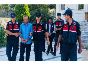 Samanlıkta İğne Arar Gibi Cinayet Zanlılarını Arayıp Buldular