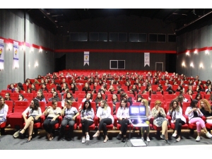 Doç. Dr. Arslan: "Erken Tanı İle Meme Kanserini Yenebiliriz"