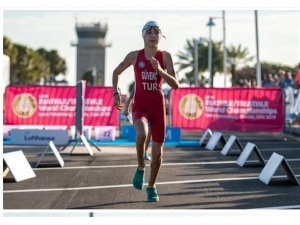 Neza Naz Güvenç Amerika’da Dünya 4’üncüsü Oldu