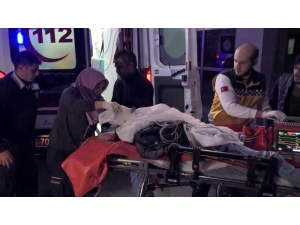 Babası Tarafından Bıçaklanan Genç Ağır Yaralandı