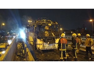 Seyir Halindeki Midibüs Alev Alev Yandı