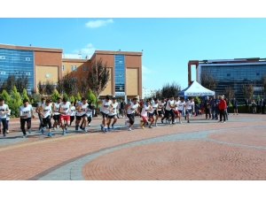 Üniversite De Cumhuriyet Koşusu Yapıldı