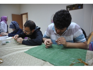 Engelli Vatandaşlar Hem Öğrenecek Hem De Para Kazanacak