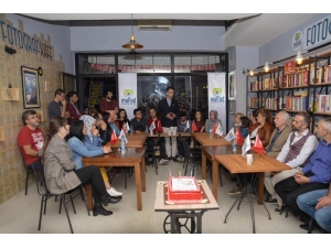 Mafod Üyeleri Derneğin İkinci Yaşını Pasta Keserek Kutladı