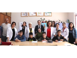 Engelli Çocuklar İçin "Sıfır Çürük Projesi"